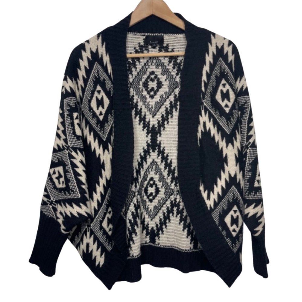 LUMIERE | Black & Tan Aztec Dolman Sleeve Open Front Cardigan | Size M